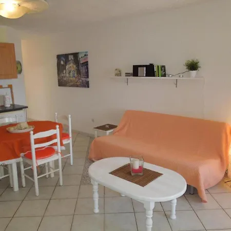 Апартаменти Ferienwohnung Fuer 7 Personen Ca 62 M In Playa De Las Americas, Teneriffa Und Los Cristianos *