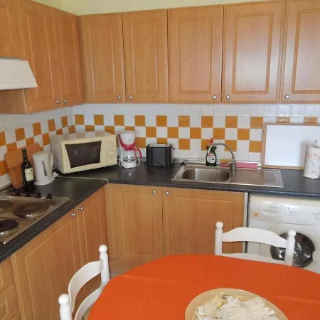 Ferienwohnung Fuer 7 Personen Ca 62 M In Playa De Las Americas, Teneriffa Und Los Cristianos * Плайя-де-лас-Амерікас
